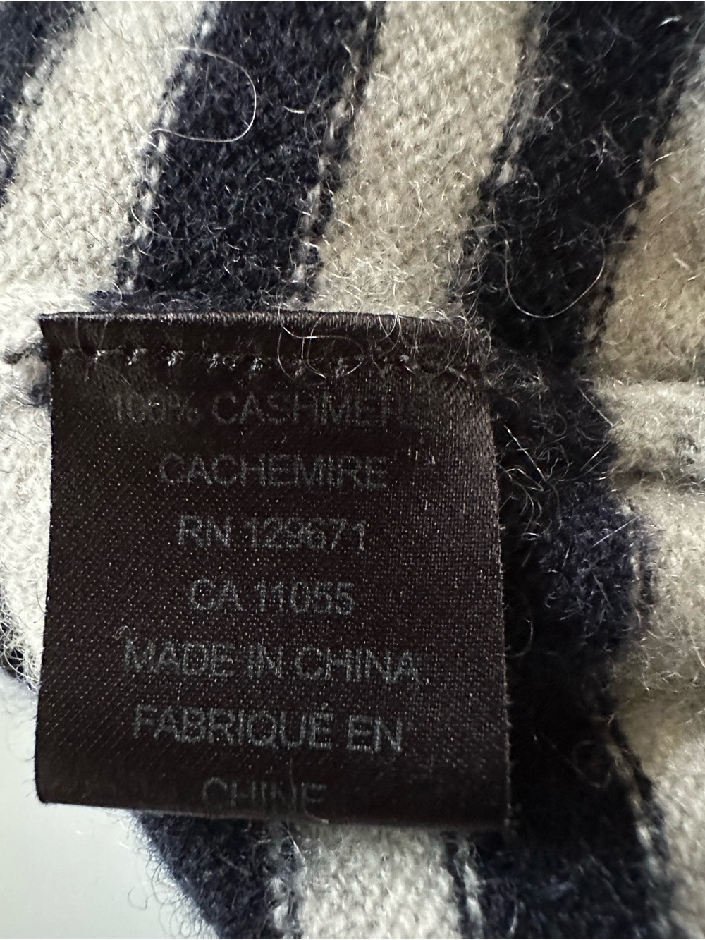 360 Cashmere Black Gray Stripe Turtleneck 100% Cashmere Sweater M - Picture 11 of 11